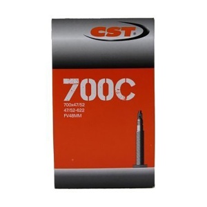 Камера CST 700x23C C1406 CST Czar черно-зеленого цвета.