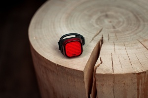 Велофонарь Knog Blinder Mini Skull Rear