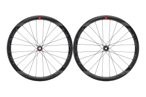 Колеса Fulcrum Wind 400 RIM, cl. Перед. + Зад. HGll FH body