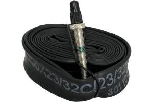velokamera_maxxis_welter_weight_700x23_32c_velonippel_48mm_1500x1000