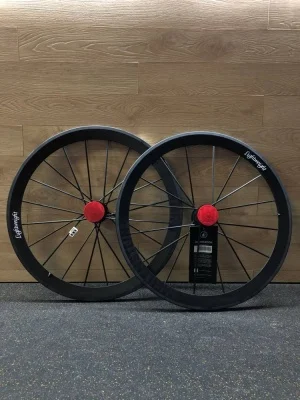 Колеса Lightweight Meilenstein 28" (700)